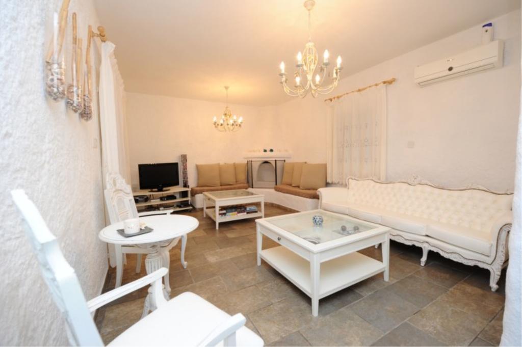 Votsalo Villa Pomos Ngoại thất bức ảnh