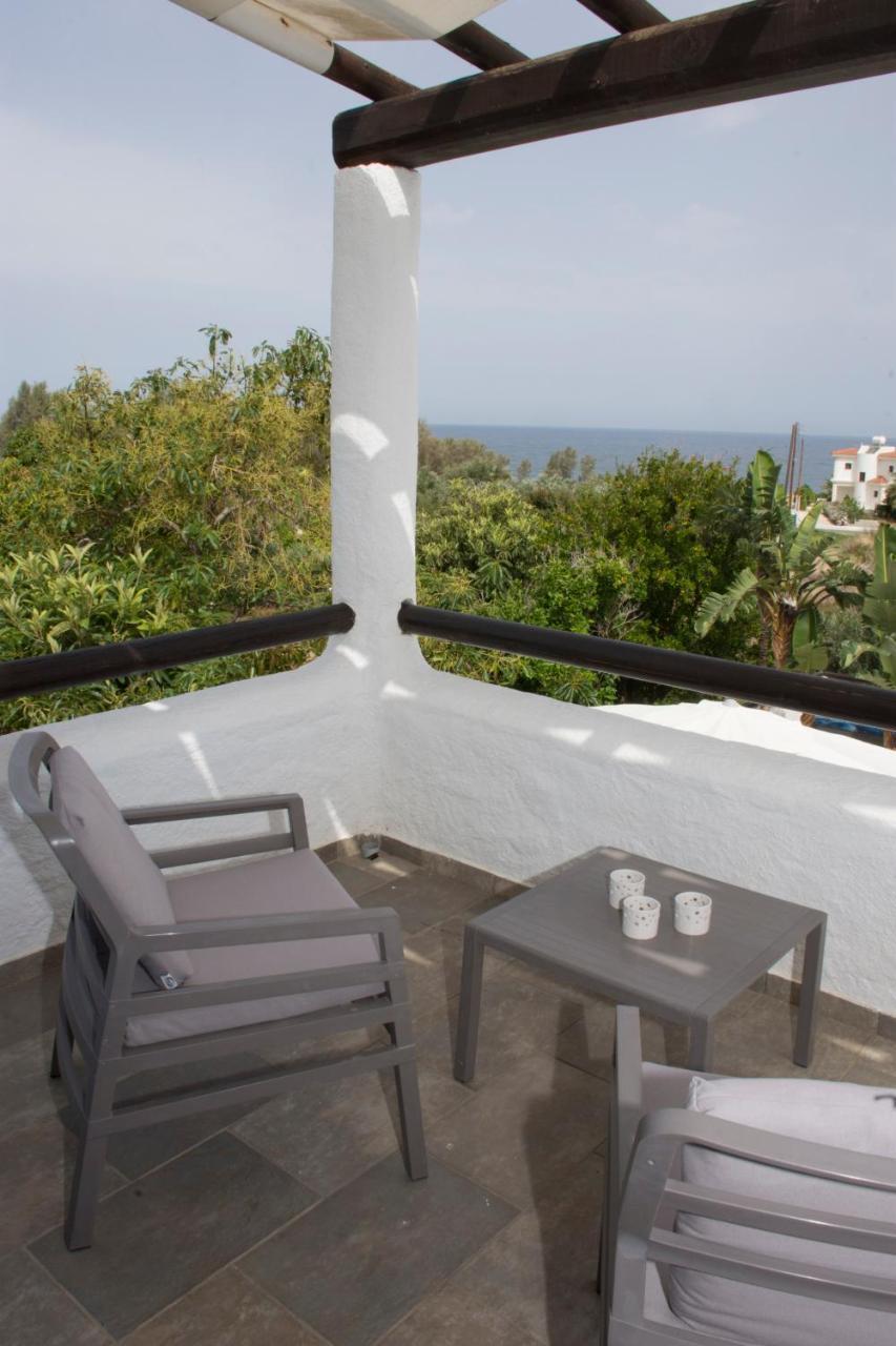 Votsalo Villa Pomos Ngoại thất bức ảnh